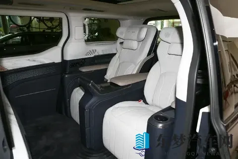 极氪009宜商宜家，大空间纯电MPV，续航900公里，轴距3205毫米