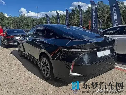 雷克萨斯ES电动版来袭，定价40万能否撼动BBA？-2