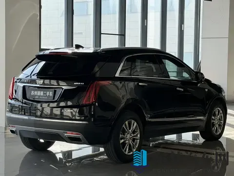 黑色凯迪拉克XT5，8秒破百，13万带回家！