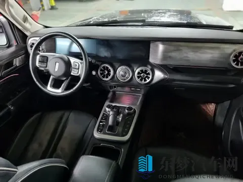 两年坦克300越野版，一手车况，13万多圆你硬派SUV梦！-2