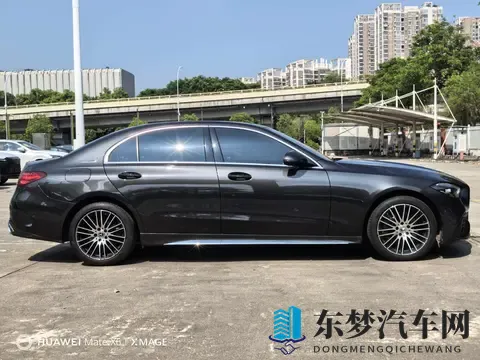 20万出头,体验优雅与运动——准新奔驰C260L-1