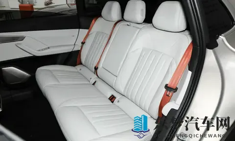 乐道L60 2025款740km长续航版，外观大气，内饰豪华-1