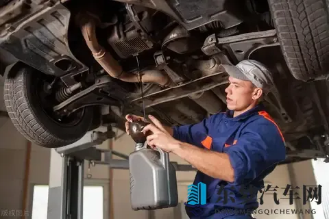 1年只行驶2000公里，可以2年换一次机油吗？修理工告诉你答案！-1