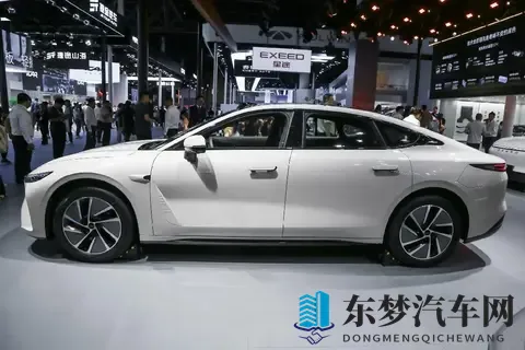 2025款星纪元ES,轴距3米,增程纯电可选,8295+Orin X+激光雷达-3