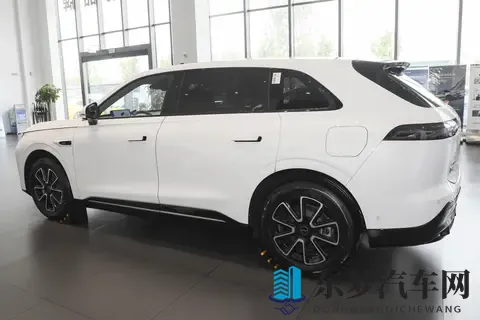 飞鱼底盘20加持，星纪元ET好开吗？-2