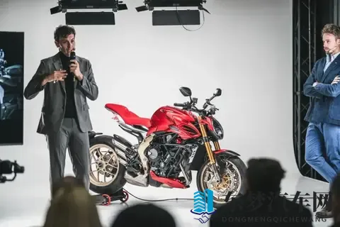 暴徒新贵登场！全球限量300台，MV奥古斯塔Brutale 950 米兰展首发-2