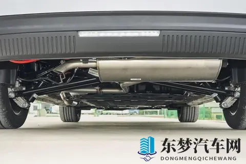 10万级家用MPV纠结？五菱星光730：把老百姓的需求，装进这台车里-2