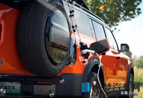 智趣烈马标配66kW顶流外放电能力 提供户外全场景解决方案-2