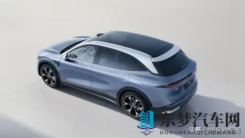 极氪7X焕新:2298万起,安全与性能的终极进化-3