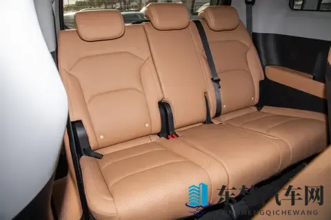 768 万起配电滑门！五菱星光 730 真 7 座 MPV 家用试驾全体验-2