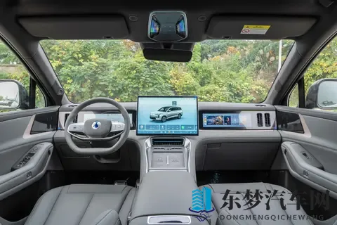 腾势 N8L DM这款车怎么样？-3