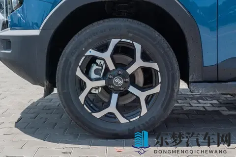 真四驱+长续航+大空间,全能SUV还得看这款!实测表现如何?-3