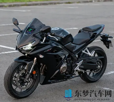 3万级仿赛新标杆 25款本田CBR400R 老头乐名号下藏着真实力-3