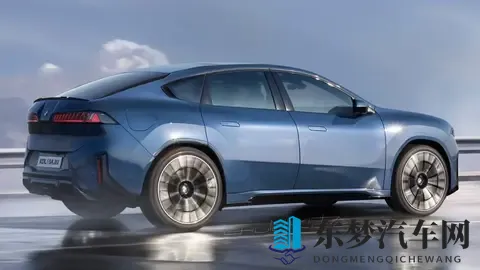 宝马第二款纯电轿跑SUV：iX4渲染图首曝，溜背造型、运动风格-2