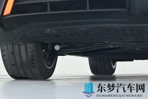 26款深蓝L06，地平线芯片+激光雷达，续航670公里，轴距2米9-1