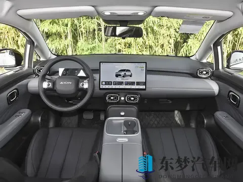 yw.193.爆乳尤物.ccm：速度激情碰撞，汽车界尤物驾临-3