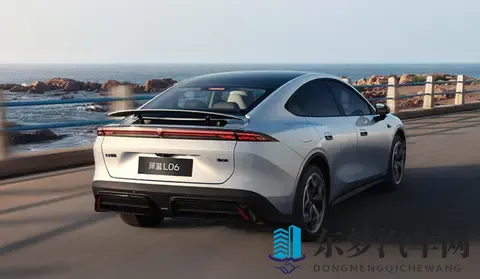 两款“平民轿跑”零跑Lafa5开启预售 深蓝L06将配第四代磁流变悬架-2