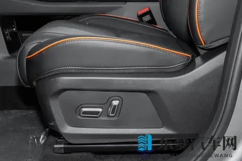 预算15万，这款“方盒子”SUV凭何刷屏？深度体验捷途山海T1！-3