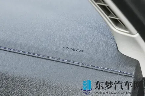 福特领睿2025款购车指南手册：那个版本性价比最高-3