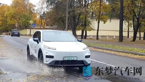 外媒试驾深蓝S05：为何这款中国电动车在白俄罗斯被疯抢？-1