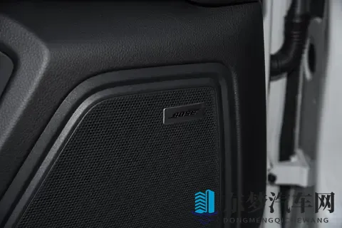 2026款保时捷Macan选车手册：燃油S版VS电动4S版，怎么选最划算？-1