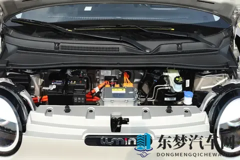 2025 款长安 Lumin 5 款车型配置解析与选购参考-3