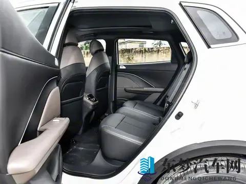 新款长安CS55 PLUS PHEV，新增天枢驾驶辅助视觉版，售价1129万元-3