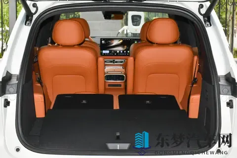 家用六座SUV,深蓝S09和领克900怎么选?看完对比就明白了-2