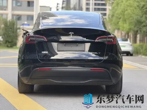 16万多拿下准新Model Y，体验未来科技，告别里程焦虑！