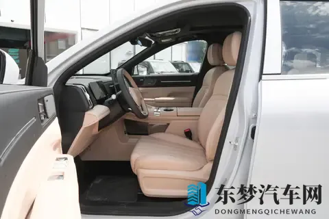 捷途X70L:999万起,一款磁悬浮豪华电七座SUV选择-3