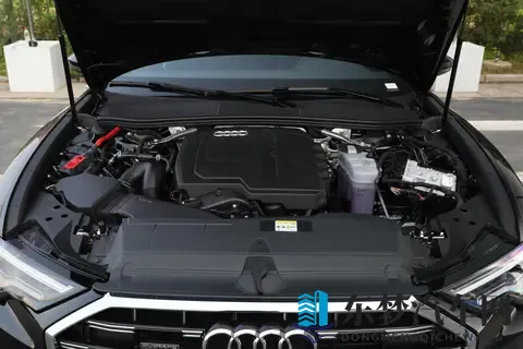 买奥迪慌了，奥迪A6L的40TFSI和45TFSI买哪个才不会亏-3