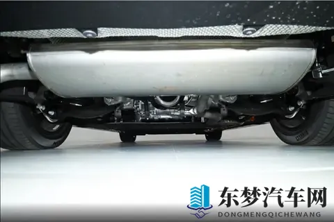 想买MPV被26款岚图梦想家吸引，这些细节，让家庭出行更舒心