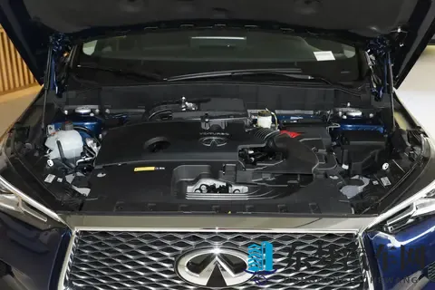 换悬浮式中控屏 新款英菲尼迪QX50实车内饰曝光 现款3508万起售-1