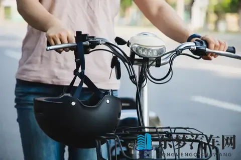 新国标落地!老款电动车一夜涨价,还一车难求!-1