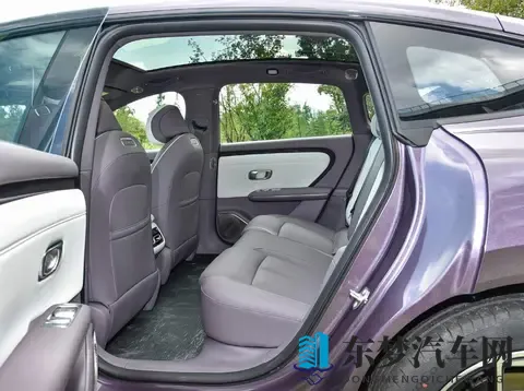 长安启源A06正式上市！1099万起，800V快充+激光雷达引爆价格战-2