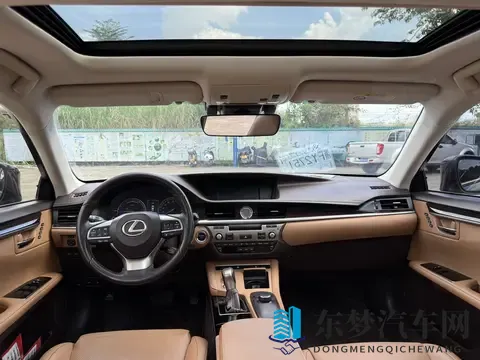 雷克萨斯ES：15万公里仍优雅，混动豪华座驾值得拥有？-3