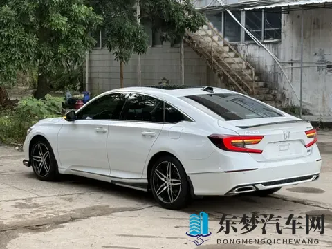 一手准新雅阁,260TURBO幻夜版,13万多开回家!-1