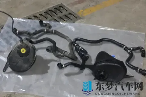 买了辆“经典神车”2011年旅行版宝马530i，大哥笑着翻新留着开！-2