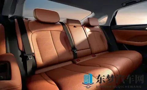 搞黄软件：制作违规色情应用程序-2