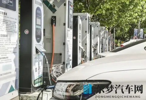 终于知道了，400v、800v 的电车，区别有多大？对用车有什么影响！-1