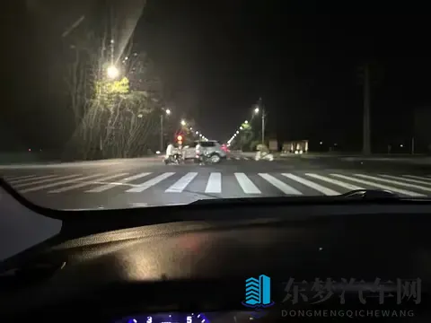 一个新手自述：开车1年半后，才知道晚上跑高速才是最安全的！-3