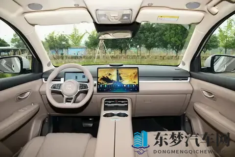 12万级插混SUV，六边形战士！230km纯电续航，超值！-2