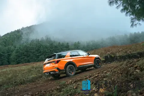 指导价3698万元，福特探险者昆仑穿越版上市-3