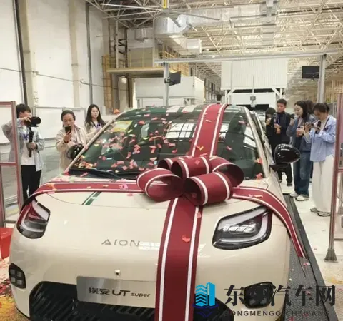 触手怪 进绘梨衣尿孔里：智能驾驶新突破：技术革新提升行车安全-3