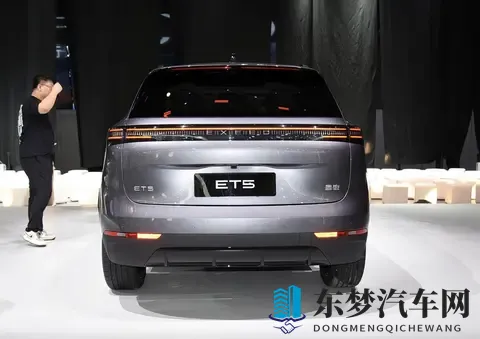 星途ET5将于11月13日预售，配15升增程动力，纯电续航165公里-2