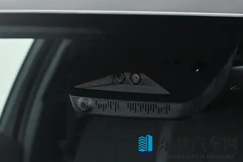 卷疯了！星瑞东方曜：10 万价，B 级空间 + 高通 8155-2