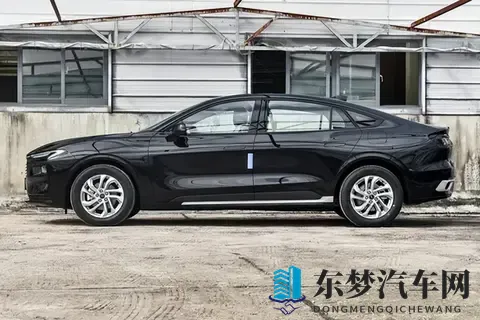 车型实测:大马力+低油耗,终于有台能兼顾的B级车了-3