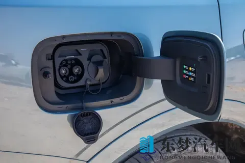 15万级中型SUV，全家一起评车，带全家体验捷途山海L7 PLUS-2