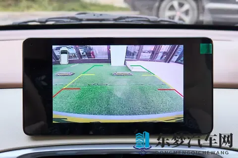 2025款五菱宏光MINIEV购车指南:多花5千元升级的配置到底值不值-3