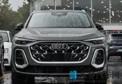 奥迪Q5L这次改得不得了，华为智驾和灯厂新把戏都来了-2